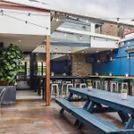The Lakes Hotel, Rosebery