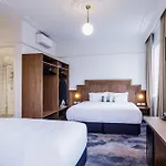 The Lakes Hotel, Rosebery