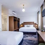 The Lakes Hotel, Rosebery